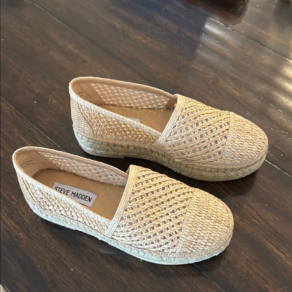 Steve Madden Tan Espadrilles with Woven Design